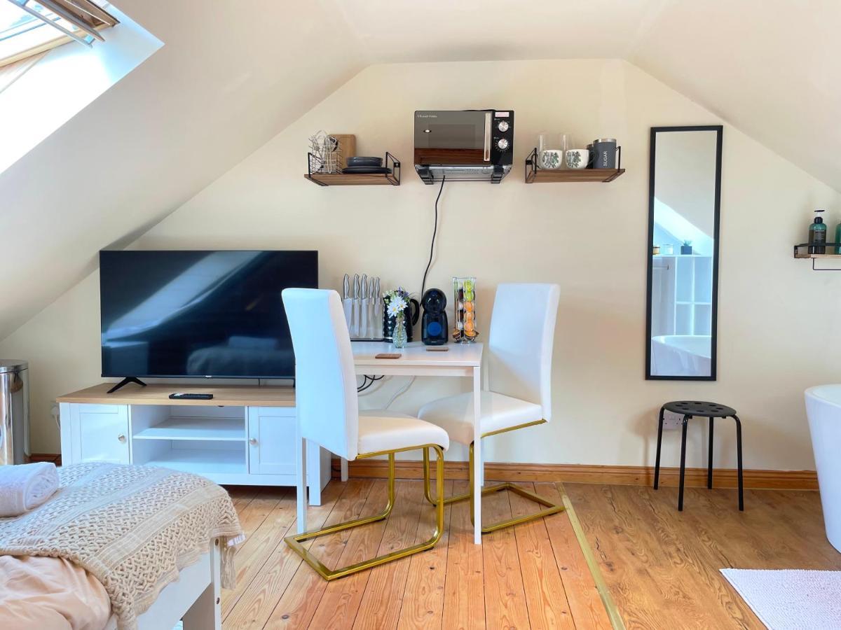 Mini-Studio By Hnfc Stays South Shields Eksteriør billede